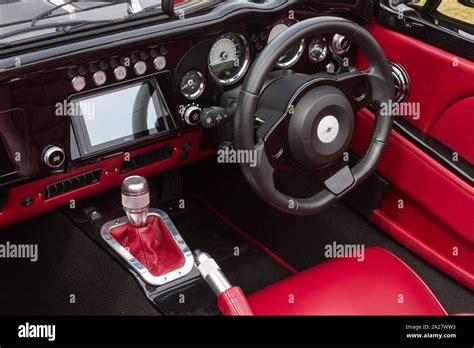 Morgan sports car hi-res stock photography and images - Alamy