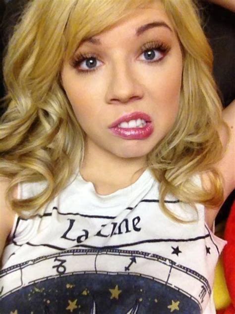 Jennette Mccurdy Selfie