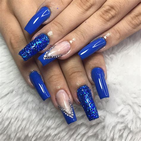 Unhas decoradas em azul 60 inspirações e tutorias para explorar o tom