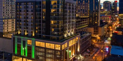 Nashville Downtown Hotel | Holiday Inn Nashville Downtown/Broadway