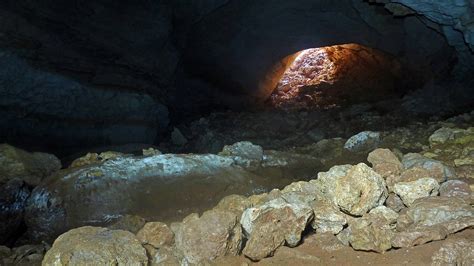 Cocklebiddy Cave: A Spelunker's Dream - Nullarbor Roadhouse