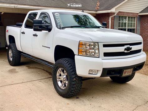 Lifted 2008 Chevy Trucks