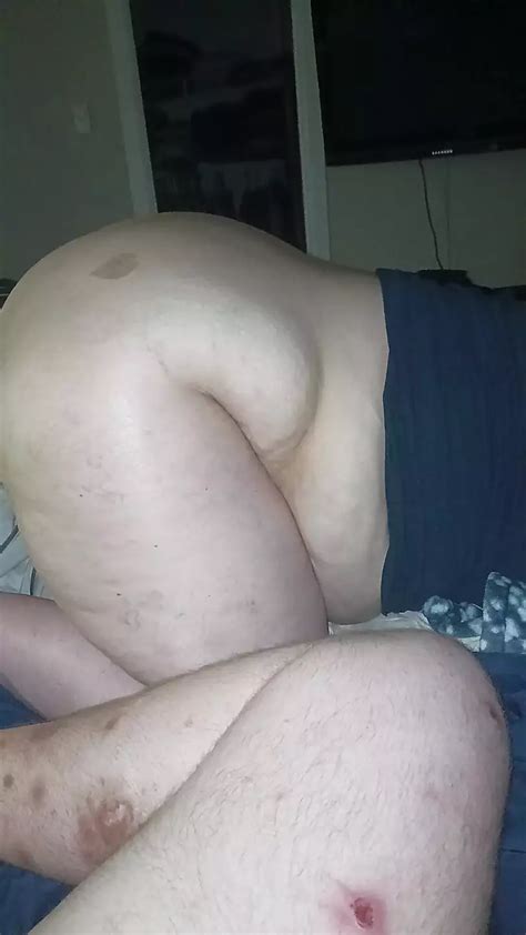 Fat Bottom Girl Shows Ass XHamster