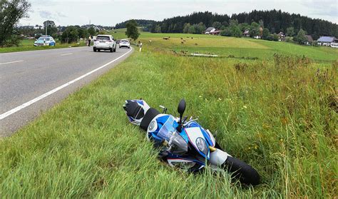 Kreis Waldshut Eine Traurige Wochenendbilanz Mit Motorradunf Llen Ein