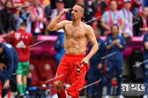 Goaljubel Franck Ribery Bayern Munich After Goal To With Naked