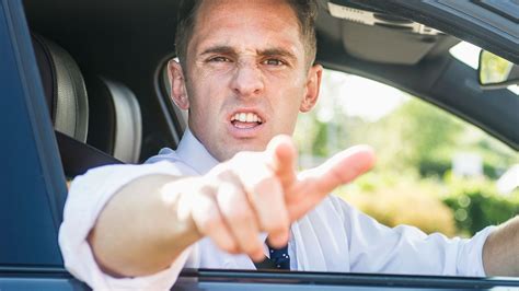 Terrifying Footage Of American Drivers Navigating A Roundabout For The First Time Has Everyone