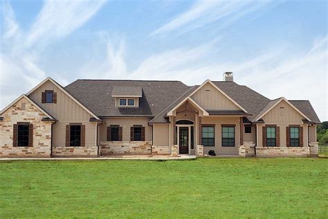 Exclusive New American Home Plan With Open Living Space 440002PWL