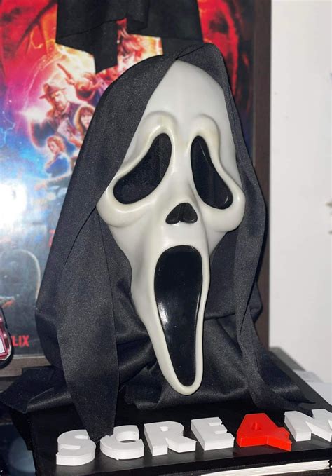 Scream Ghost Face Mask Display - Etsy