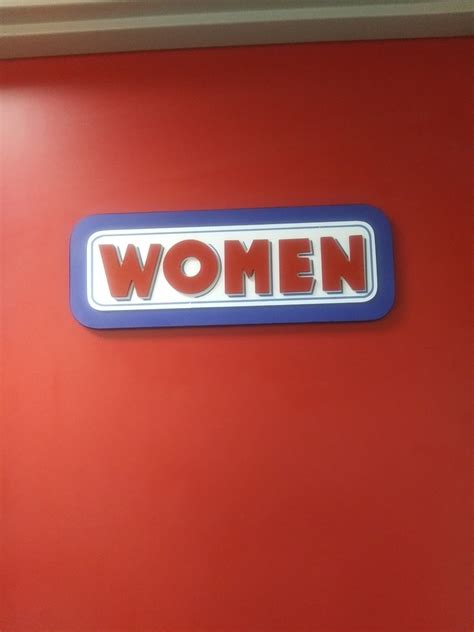 Women S Restroom Sign Chuck E Cheese S In Charlotte Albe Flickr