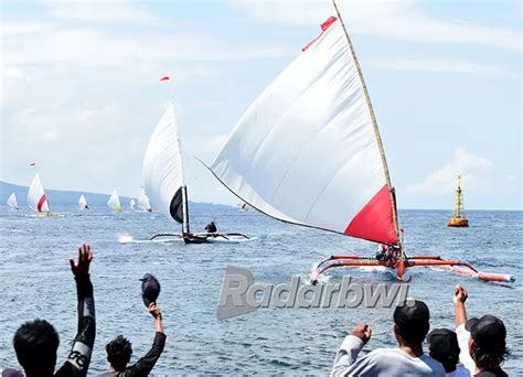 Lomba Balap Perahu Jadi Daya Tarik Wisatawan Lokal Maupun Mancanegara