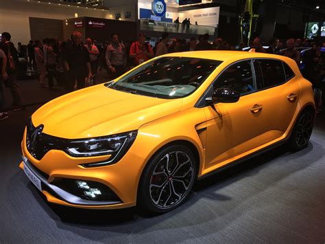 Renault M Gane Rs Les Premi Res Images En Live Salon De Francfort