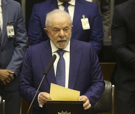 Lula Assina Medida Para Paralisar Planos De Privatiza O Da Petrobras