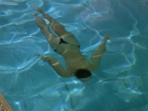 Naked Daisy White In La Chance