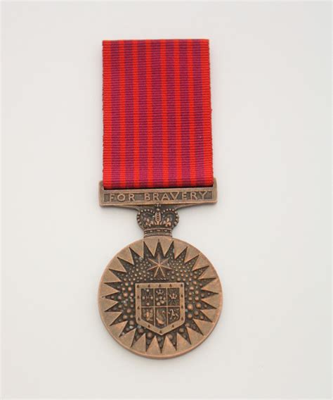 Bravery Medal Full Size – Medals of Service