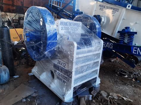 Anurag Enterprises Mild Steel Stone Crusher Machine 24x12 Capacity 35