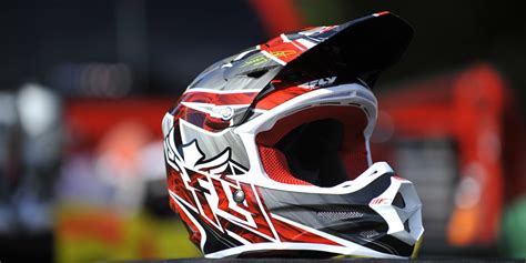 Best 2015 Motocross Helmets | MotoSport