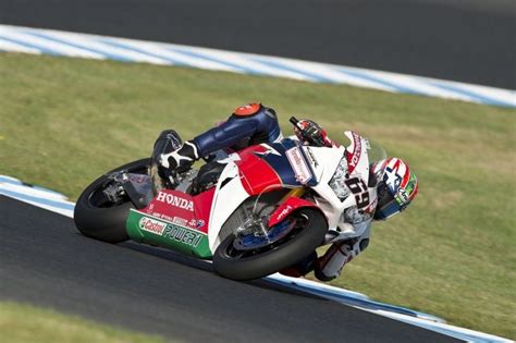 Team Honda Worldsbks Hayden And Van Der Mark Make Further Progress At