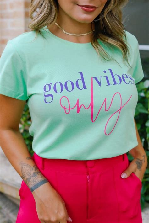 Tshirt Feminina Basica Verde Hortel Good Vibes Ammu Tshirt