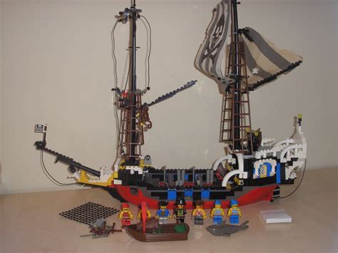 Lego Pirates Pirate Battle Ship Haj Red Beard Runner