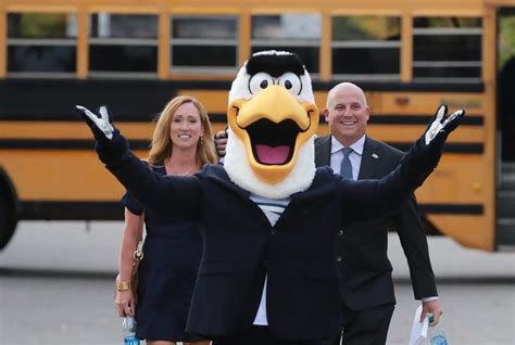 Former Usc Coach Clay Helton Welcomed To Georgia Southern University