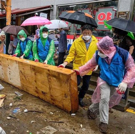 韩国首都圈暴雨，死亡人数升至11人韩国首尔遇80年来最大降雨 已致7死韩国暴雨已致11人死亡京畿道