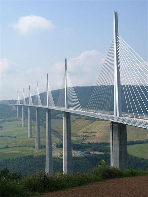 Millau bridge | Famous bridges, Scenic photos, Bridge