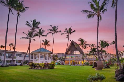 Maui Beach Hotel | Your Tropical Oasis on the Shores of Paradise