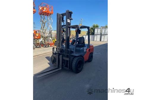 Used 2014 Toyota 62 8fd30 Counterbalance Forklifts In Listed On