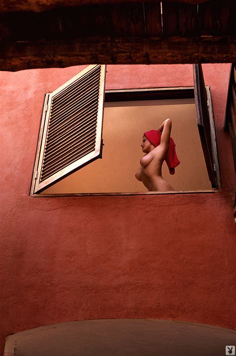 Red Carmine Porn Pic