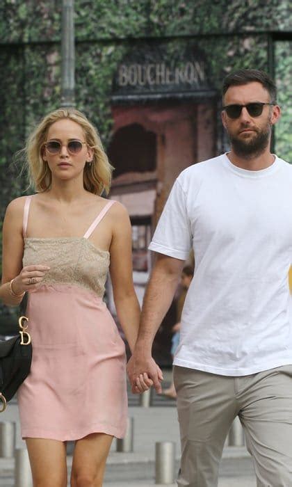 Jennifer Lawrence Reveals It Was A Very Easy Decision To Get Engaged