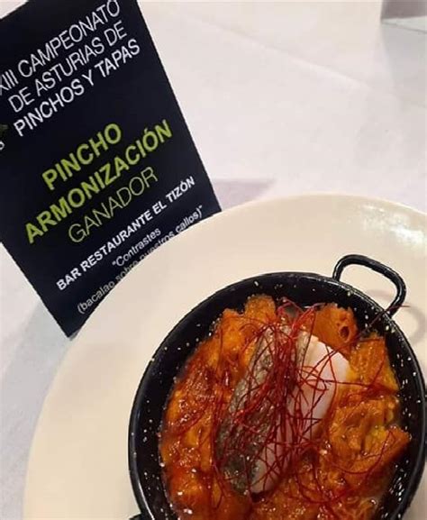 Les Histories De Fidalgo Bacalao A La Plancha Sobre Un Lecho De Callos