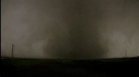 El reno Tornado EF5 of 2011 might of been 3-6 Separate Tornadoes ...