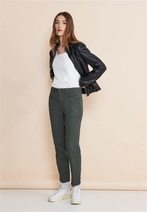 Street One Pantalon Cargo Coupe Classique Pour Femmes En Vert Street One