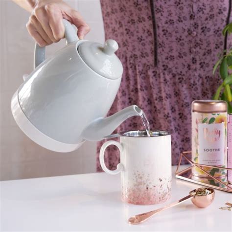 Grey Ceramic Tea Kettle – My Back Shed