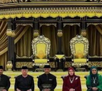 Am Agong Raja Permaisuri Berangkat Ke Majlis Santapan Malam Sempena