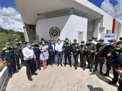 Gobernador Y Ministro Del Interior Inauguraron Estación De Policía En El Municipio De Boyacá