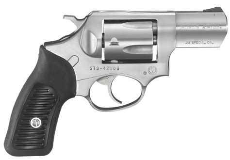 Ruger SP101 2 25 Vs Smith Wesson Model 66 Combat Magnum Size