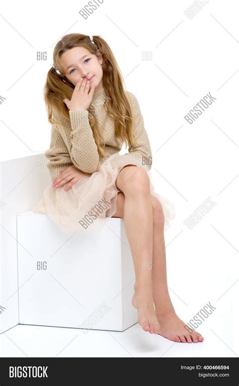 Beautiful Preteen Girl Image And Photo Free Trial Bigstock