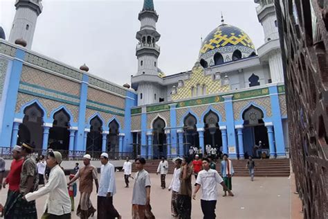 Bupati Wabup Salat Id Bareng Di Masjid Agung Dan Gelar Open House