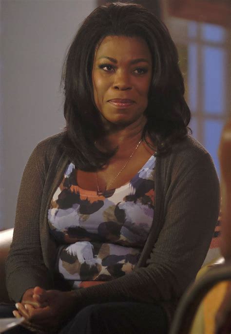 Filmes E Programas De Tv De Lorraine Toussaint - Foto de Lorraine Toussaint - Rosewood : Fotos Lorraine Toussaint - Foto ...