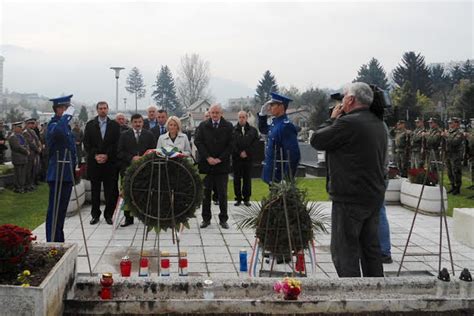 Visoko izaslanstvo HDZ a BiH i HNS a BiH odalo počast poginulim