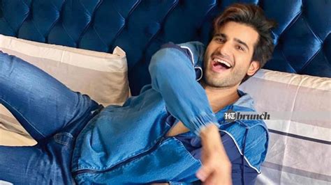 In Bed With Karan Tacker “i Wear Socks When I Sleep” Hindustan Times