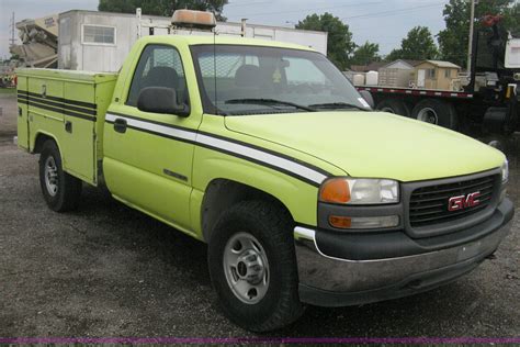 2000 Gmc Sierra 2500 Sl Utility Truck In Wichita Ks Item D8500 Sold