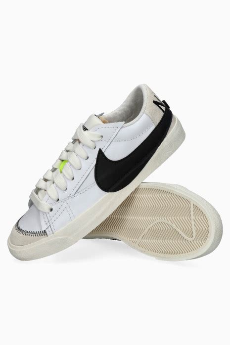 Nike Blazer Low '77 Jumbo | R-GOL.com - Football boots & equipment