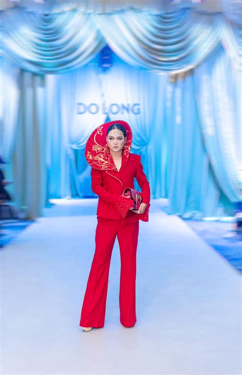 Hot tiktoker Phạm Thoại đang vướng lùm xùm sao kê 16 7 tỷ đồng tiền từ thiện cho bé Bắp là ai