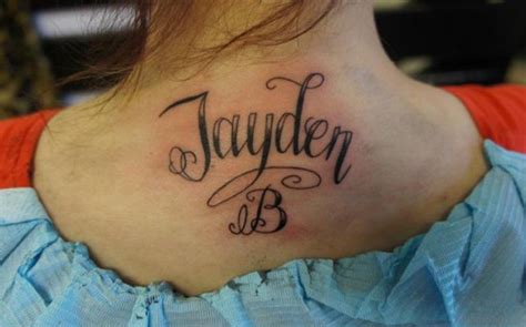 84 Best Name Tattoos On Back