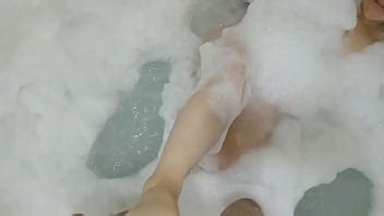 Linda chubby Profe química en jacuzzi XVIDEOS