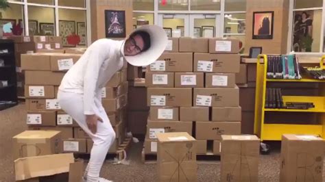 Illuminated hero dresses as Pixar lamp for school's 'Disney Day' | Mashable