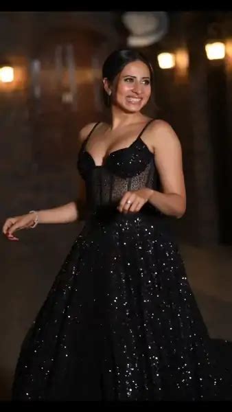 Sargun Mehta Latest Hot Pics And Photo