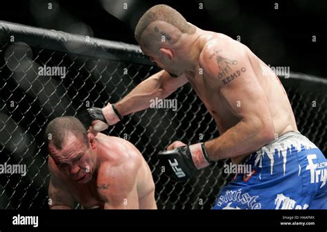 Chuck Liddell, right, fights Wanderlei Silva during UFC 79 at the ...